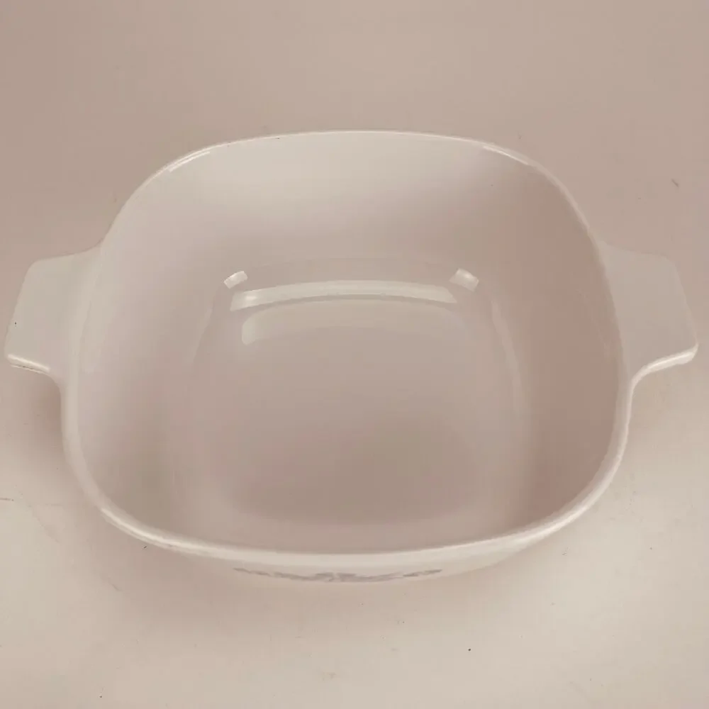 Corning Ware Blue Cornflower 1.5 Qt. Casserole P1B with lid